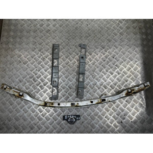 Планка передняя Nissan X-Trail T30 (2000-2006) 62240E0000