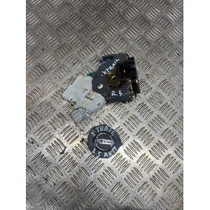 Замок двери задний правый  Nissan X-Trail (T30) 00-06 R руль