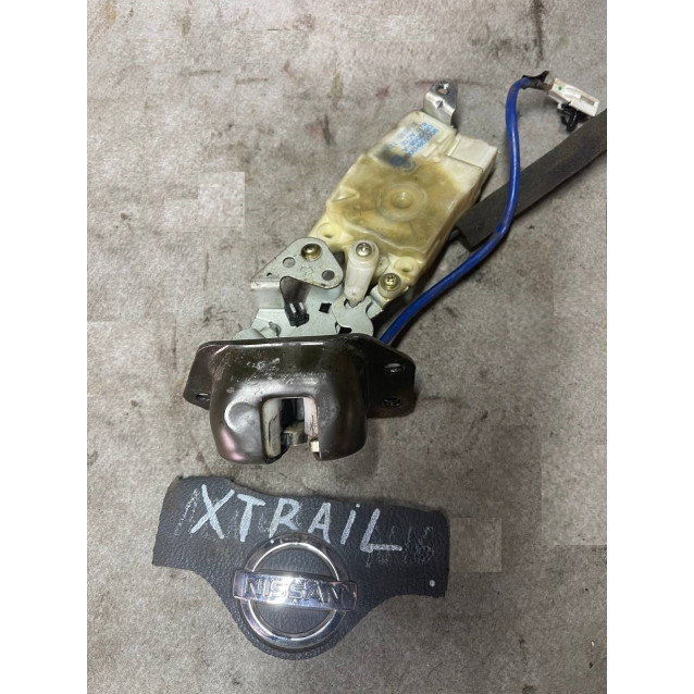 Замок крышки багажника Nissan X-Trail T30 (2000-2006) 905028H300 905028H30B 905028H30A