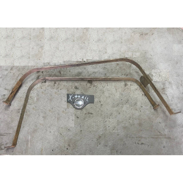 Кронштейн крепления топливного бака Nissan X-Trail T30 (00-06) 174068H300 174068H300