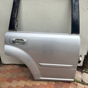 Дверь задняя правая Nissan X-Trail T30 (00-06) H21008H7MM