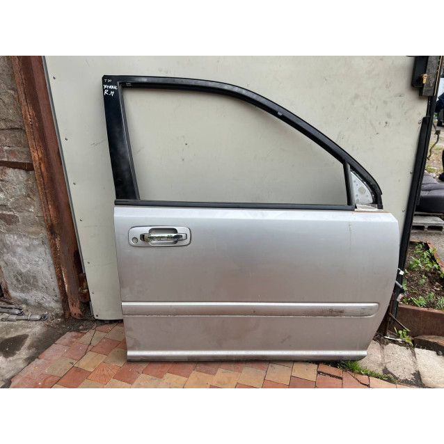 Дверь передняя правая Nissan X-Trail T30 (00-06) H01008H7MM