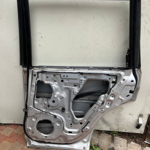 Дверь задняя правая Nissan X-Trail T30 (00-06) H21008H7MM