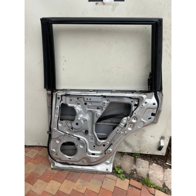 Дверь задняя правая Nissan X-Trail T30 (00-06) H21008H7MM