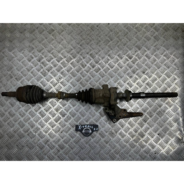 Полуось привод передний левый Nissan X-Trail T30 (00-06) 2.2 МКПП 391018H710