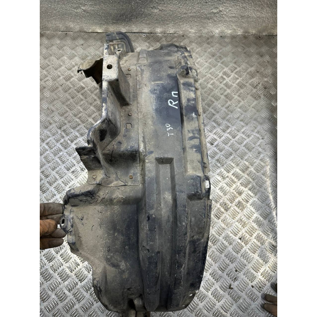 Подкрылок передний правый Nissan X-Trail T30 (2000-2006) 63840EQ000
