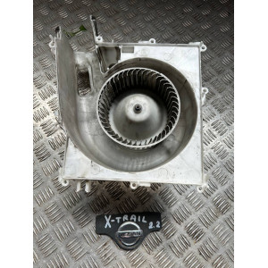 Моторчик вентилятор печки  Nissan X-Trail T30 (2000-2006) 272258H310 272300M000