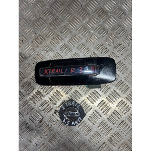 Ручка двери наружная правая задняя Nissan X-Trail (T30) (2000-2006) 826068H501 R руль 
