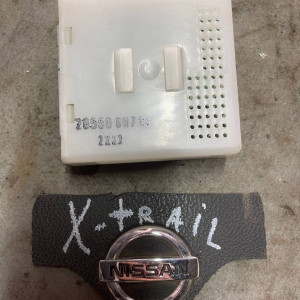 Блок управления Nissan X-Trail (T30) (2000-2006) 285508H710