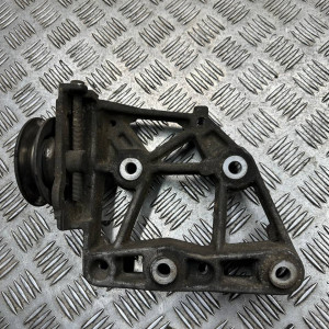 Кронштейн компрессора кондиционера Nissan X-Trail T30 (2000-2006) 2,2 Diesel 11910AD201