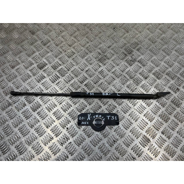 Амортизатор крышки багажника Nissan X-Trail T31 (2007-2012) 90451JG400 90450JG400