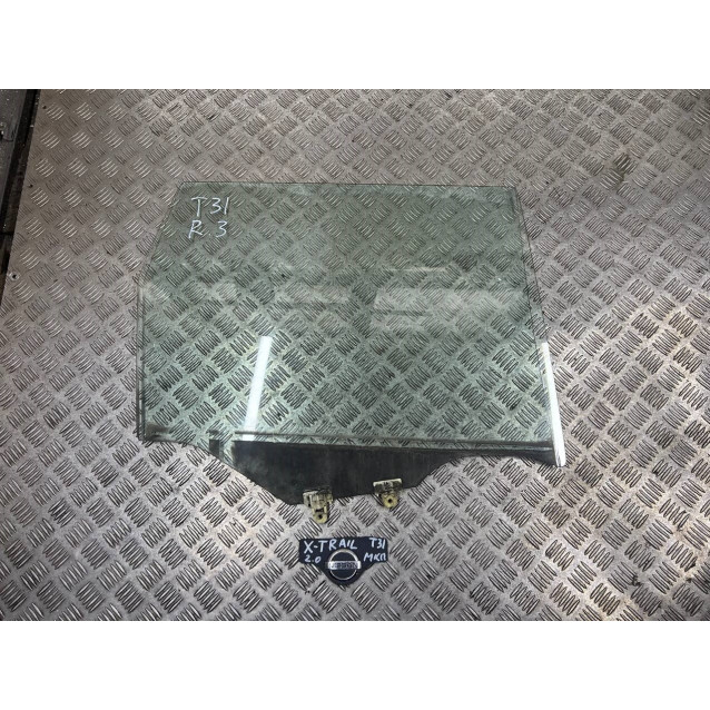 Стекло двери заднее правое Nissan X-Trail T31 (2007-2012) 82300JG00E