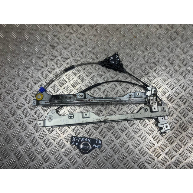 Стеклоподъемник передний правый Nissan X-Trail T31 (2007-2012) 80720JG000 *без моторчика