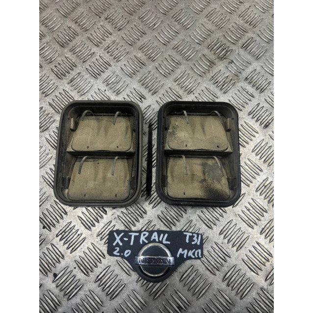 Клапан вентиляции салона Nissan X-Trail T31 (2007-2012) 76804EN00A