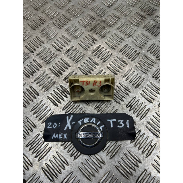 Кронштейн бампера задний правый Nissan X-Trail T31 (2007-2012) 85220JG000