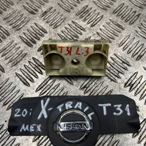 Кронштейн бампера задний левый Nissan X-Trail T31 (2007-2012) 85220JG000