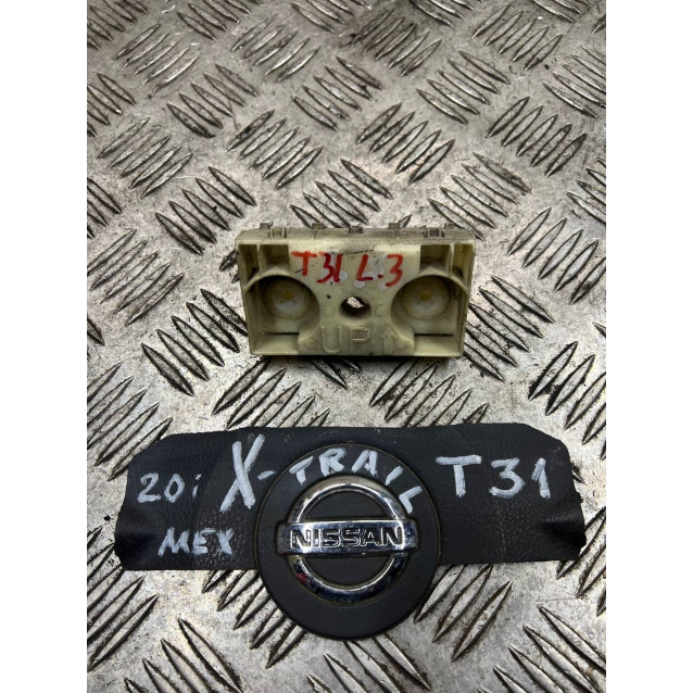 Кронштейн бампера задний левый Nissan X-Trail T31 (2007-2012) 85220JG000