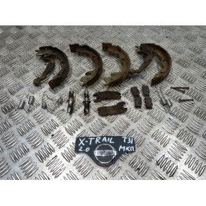 Колодки ручника тормозные Nissan X-Trail T31 (2007-2012) 2.0 МКПП 44060CY025