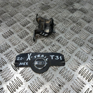 Петля двери задней левой верх Nissan X-Trail T31 (2007-2012) 824012Y90A