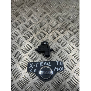 Кнопка склопідйомника одиночна Nissan X-Trail T31 (2007-2012) 25411JG05A