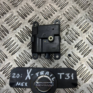 Шаговый двигатель печки Nissan X-Trail T31 (2007-2012) 3J01030840 3J01030850
