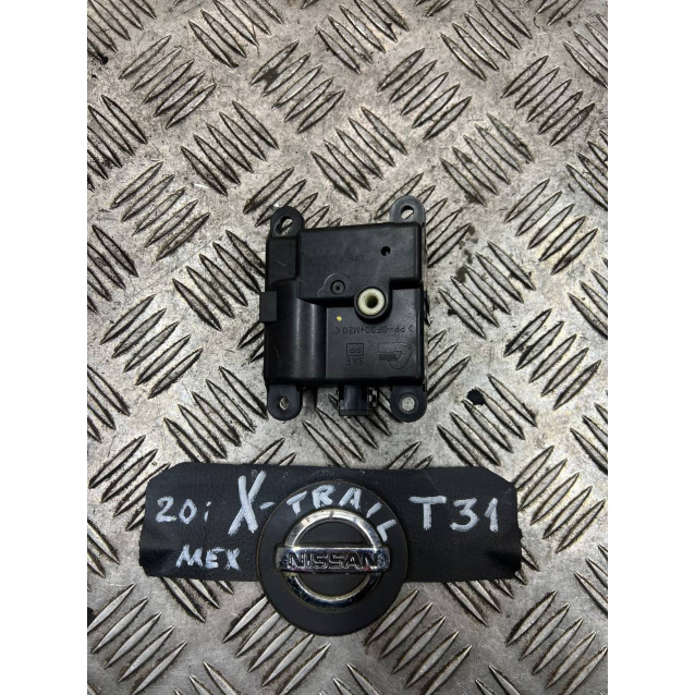Шаговый двигатель печки Nissan X-Trail T31 (2007-2012) 3J01030840 3J01030850