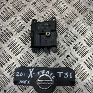 Шаговый двигатель печки Nissan X-Trail T31 (2007-2012) 3J01030840 3J01030850