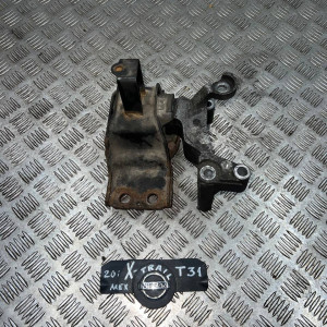 Подушка крепления двигателя Nissan X-Trail T31 (07-12) 11210JG01E