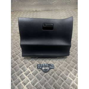Бардачок пасажира Nissan X-Trail T31 (2007-2012) 68520JG41A