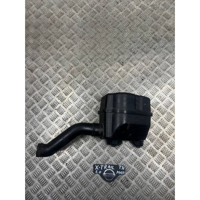 Резонатор воздушного фильтра Nissan X-Trail T31 (2007-2012) 2.0 МКПП 16585JG00A