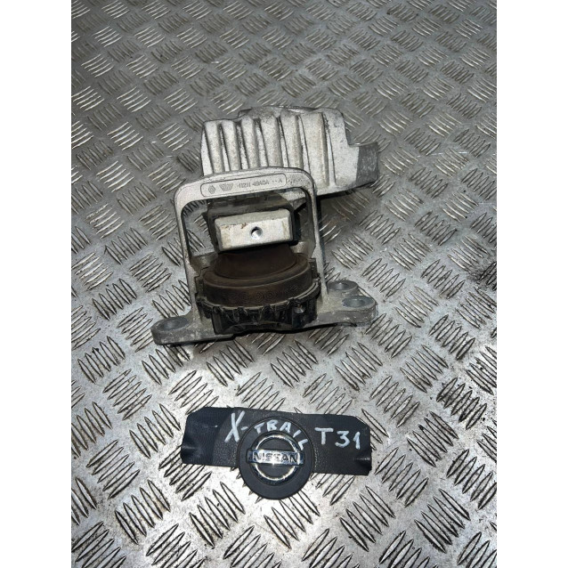 Подушка крепления двигателя Nissan X-Trail T31 (2007-2012) 112114BA0A *правая