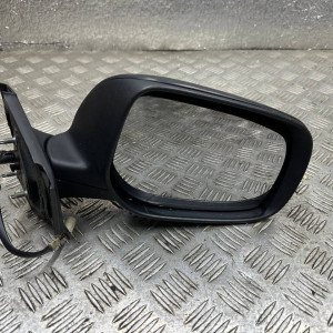 Зеркало правое Toyota Yaris (2005-2010) 5 pin 879100D260