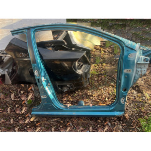 Порог со стойкой А В  Toyota Yaris (2011-2014) 611310D140 614110D150  *правая сторона