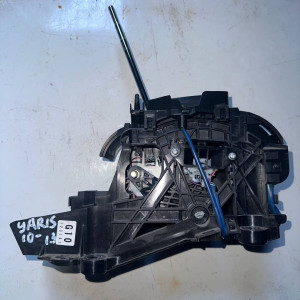 Кулиса переключения Toyota Yaris (2011-2014) 1,3 AКПП 3356052490  