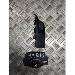 Ручка лючка бензобака Toyota Yaris (2011-2014) 7730652060
